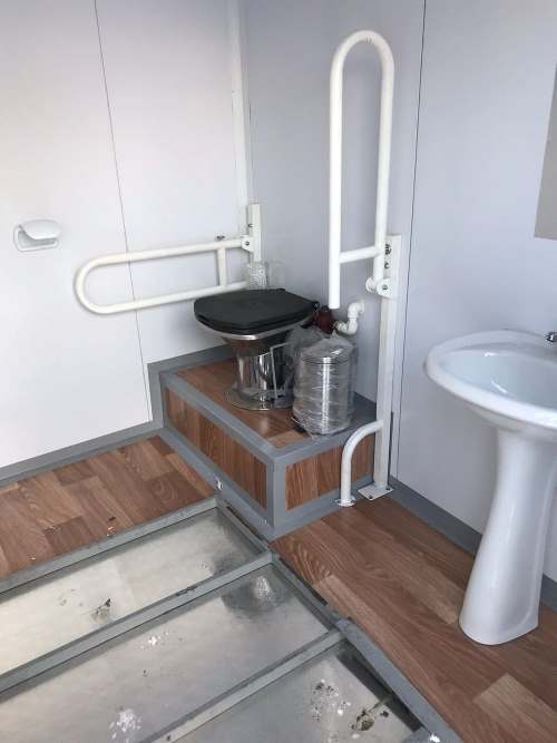 Туалетный модуль-павильон с отделением для инвалидов_6